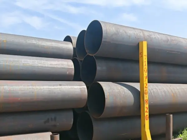 seamless carbon steel pipe, carbon steel pipe grades, ASTM A106 vs A53, API 5L seamless pipe, seamless vs welded pipe