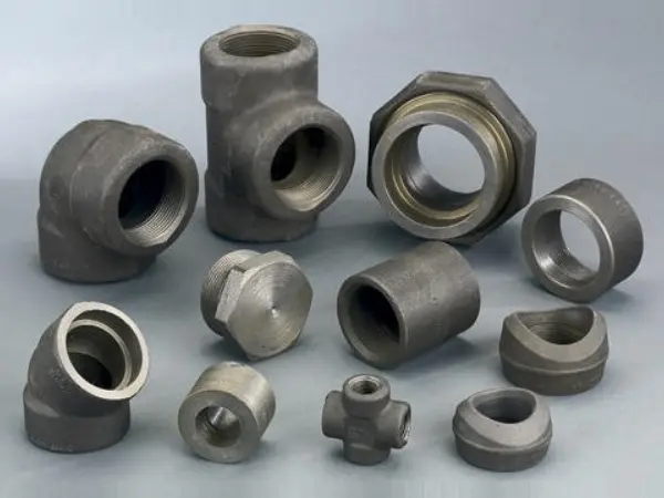 carbon steel forged pipe fittings, forged vs cast pipe fittings, threaded pipe fittings, socket welded pipe fittings, high-pressure pipe fittings, ASTM A105 pipe fittings